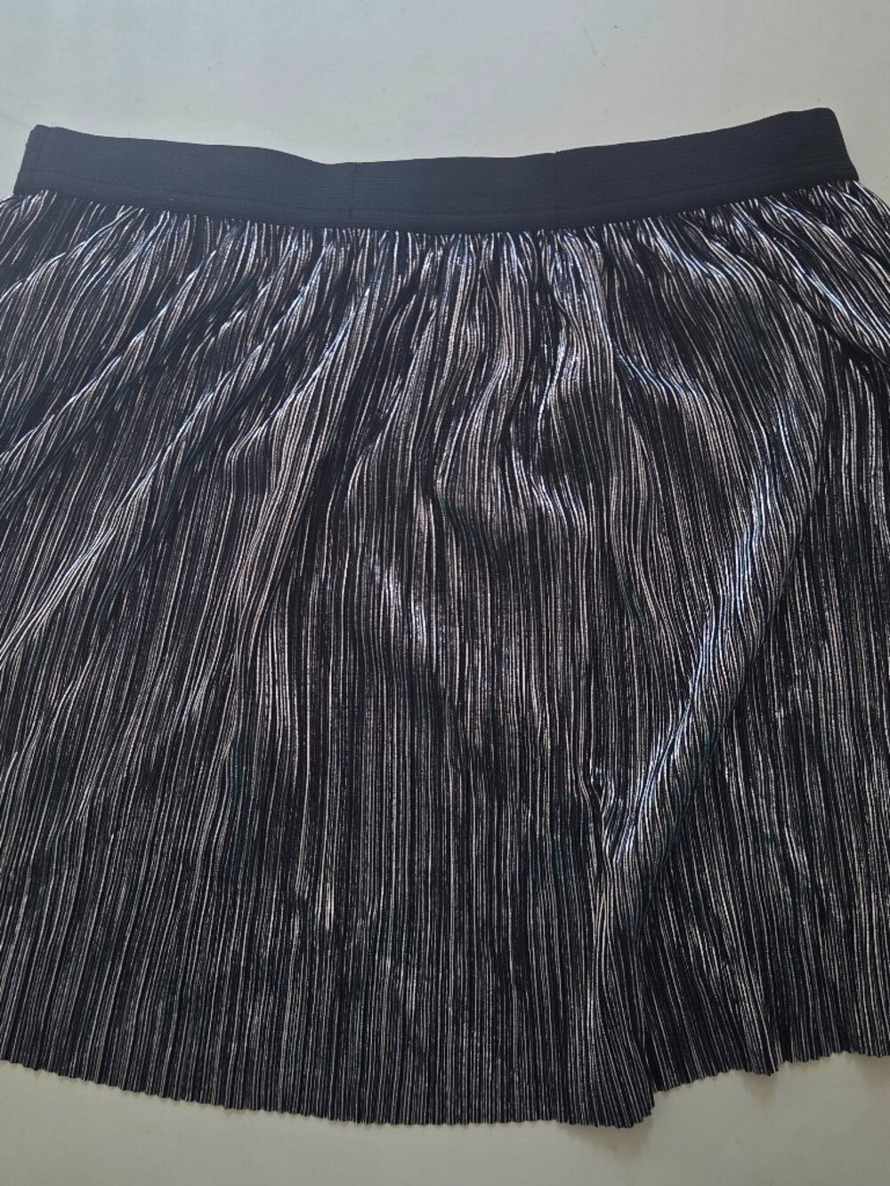 Old Navy Black/Silver Skirt - Size 10-12 NWT